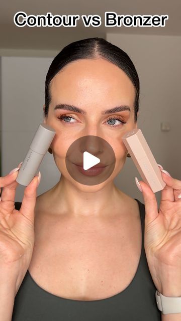 ASTA Jurksaite - Makeup Artist on Instagram: "Which side are you- contour or bronze?🤔   @fentybeauty Match stick Amber Suede @pocobeautyofficial Suede sculpt stick Pecan  Brushes @lunabylisa @ayumakeupireland   #makeup makeup tips-contouring-bronzing" Bronzer And Contour Application, Drugstore Contour Stick, Makeup Tips Contouring, Bronzer Application, Best Contouring Products, Contour Stick, Applying Makeup, Makeup Mistakes, Match Stick