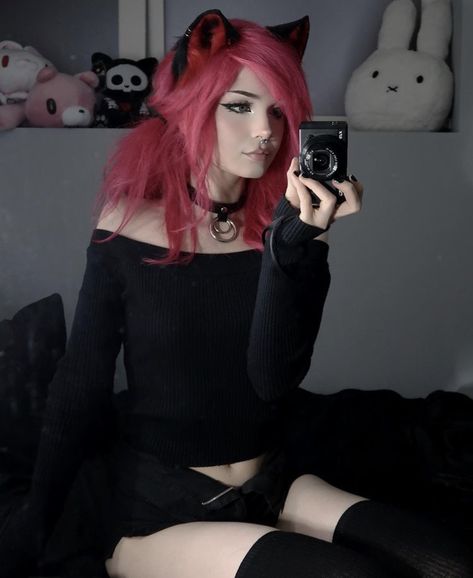 Goth Catgirl, Pink Hair Goth, Egirl Fits, Grunge Girls, Gamer Style, Diy Cosplay, Egirl Fashion, Goth Gf, Egirl Clothes