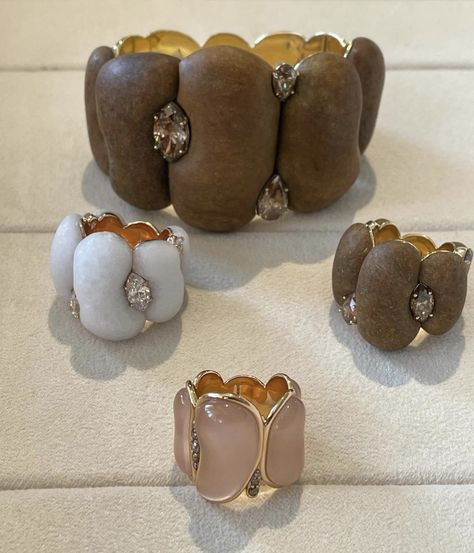 Fernando Jorge cuff bracelet and rings. Posted by Jill Newman Instagram. Yellow Diamonds, The Natural World, New Pins, High Jewelry, White Diamonds, Natural World, Cuff Bracelet, Baby Fashion, Natural Diamonds