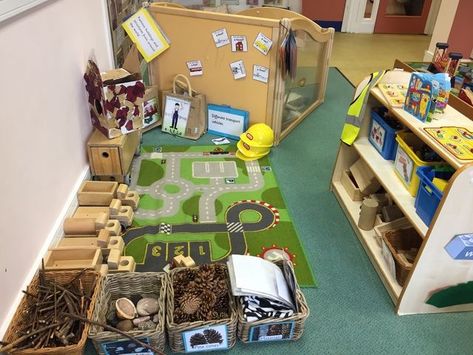 Loose Parts Construction Area, Nursery Construction Area Ideas, Nursery Construction Area, Eyfs Construction Area, Construction Area Early Years, Construction Area Ideas, Small Nursery Organization, Nursery Set Up, Transportation Nursery