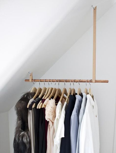 Minimal DIY clothes racks for a tidier bedroom - Your DIY Family Diy Clothes Rail, Cabin Wardrobe, Diy Clothes Hanger Storage, Cottage Wardrobe, Small Cottage Interiors, Clothing Rack Bedroom, Diy Clothes Hangers, Hanging Clothes Rail, Tidy Bedroom