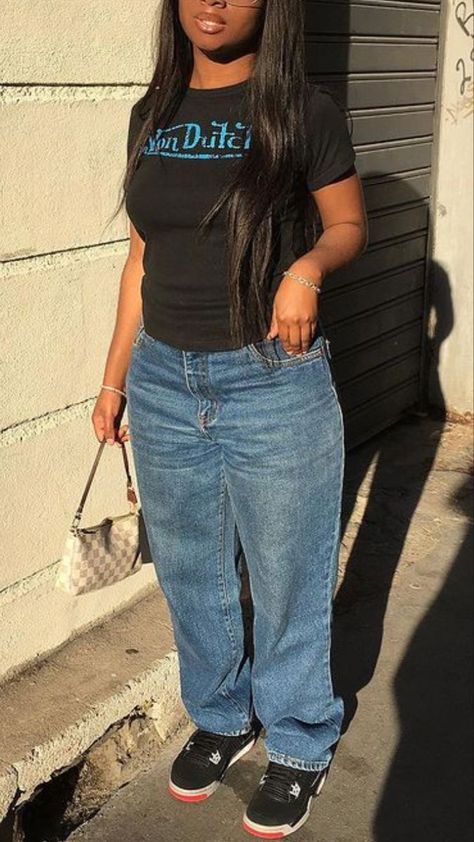 Fall Aesthetic School, School Outfit Black Women, Aesthetic School Outfits, Outfits Lululemon, School Outfits College, Cute Back To School Outfits, Olaplex No 3, Marc Jacobs The Tote Bag, Blue Baggy Jeans