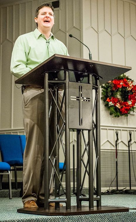 Church Podium Design, Podium Design Stand Ideas, Church Pulpit Design Ideas, Pulpit Design, Sanctuary Decor, Church Pulpit, Podium Design, Church Lobby, Wall Wardrobe Design