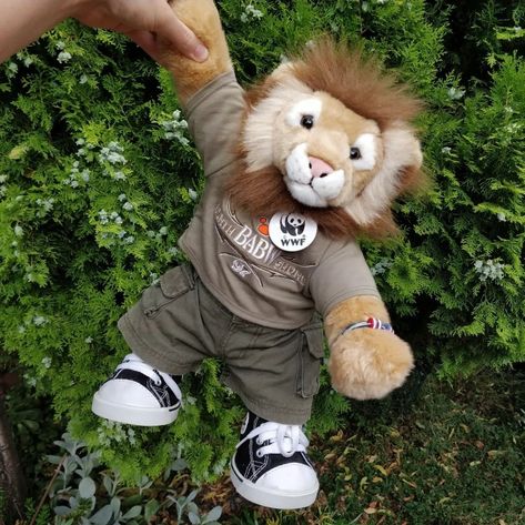 Build a bear WWF lion wearing clothes Build A Bear Custom, Outfits For Stuffed Animals, Lion Plushie Aesthetic, Build A Bear Stuffed Animals, Stuffed Animal Outfits, Build A Bear Plushies, Build A Bear Outfits Aesthetic, Build A Bear Ideas, Cute Build A Bears