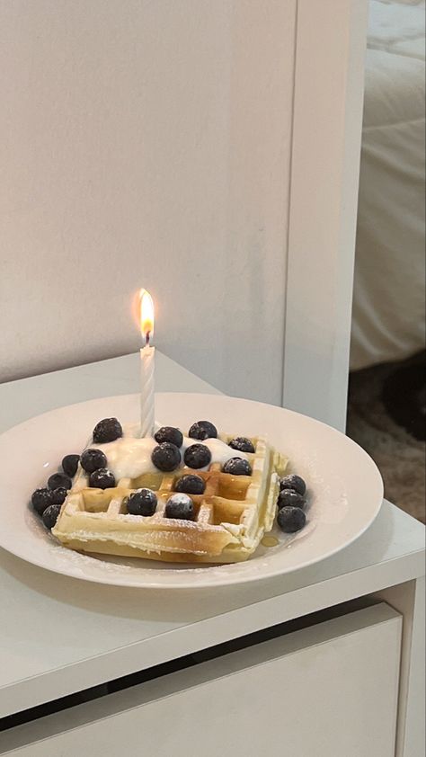 Birthday waffle / birthday cake /birthday breakfast / birthday morning/ birthday pancakes /waffles / morning / cakes / food / aesthetic food / white / light academic Birthday Waffles Breakfast, Minimalist Birthday Aesthetic, Breakfast For Moms Birthday, Moms Birthday Aesthetic, Birthday Pancakes Aesthetic, Waffle Cake Birthday, Waffle Birthday Cake, Birthday Doughnut Ideas, Birthday Morning Aesthetic