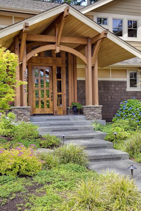 Brown Siding, Craftsman Entry, Front Porch Decorating Ideas, Entry Porch, Craftsman Details, Porch Door, House Front Porch, Building A Porch, Porch Decorating Ideas