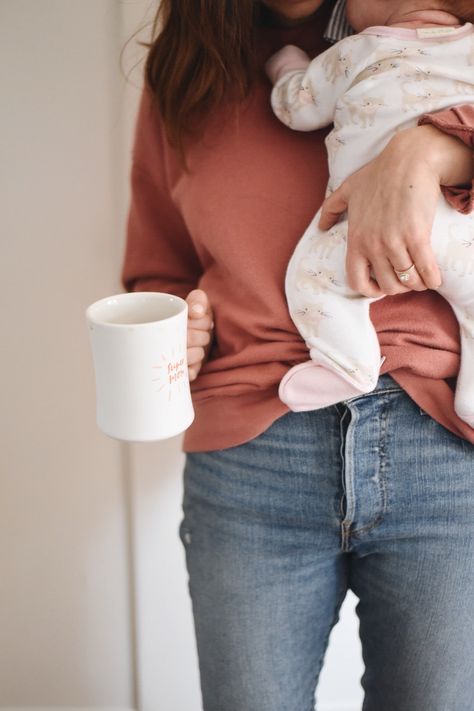 10 Reasons I Still Feel Like Myself WHILE Being A Mom New Mom Pictures, Diy Mom And Baby Photos, Mom Instagram Pictures, Working Mom Aesthetic, New Mom Aesthetic, Baby Boy And Mom, Motherhood Pictures, Mom With Baby, Mom Picture