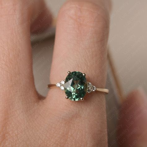 Green Oval Engagement Ring, Engagement Rings Green Sapphire, Green Engagement Ring Gold, Emerald Green Engagement Ring, Green Wedding Ring, Green Wedding Rings, Heart Cut Ring, Green Engagement Rings, Engagement Ring Gemstone