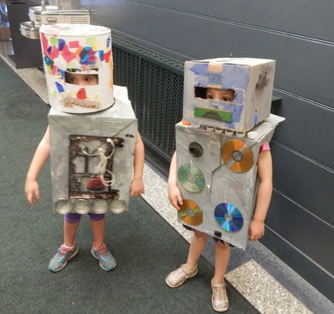 Robot Activities, Robots Preschool, Robot Activity, Reggio Children, Robot Project, Robot Craft, Robot Theme, Dramatic Play Preschool, Dramatic Play Area