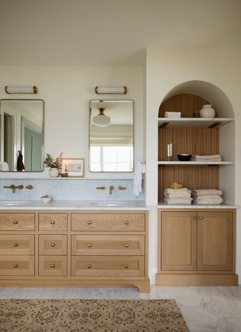 Bathroom Mirror Design, Wooden Bath, Brown Bathroom, Bathroom Renos, Bathroom Remodel Master, Bath Vanities, Diy Bathroom, Bathroom Makeover, Bathroom Inspiration