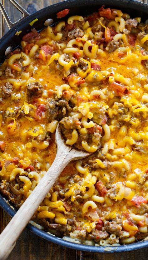 Sausage Mac And Cheese, Ground Sausage Recipes, Sausage Dinner, Ground Sausage, Kielbasa, Easy Pasta Recipes, Sausage Recipes, Ground Turkey, Sausages