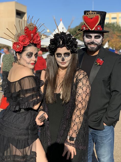 #dayofthedead  #dayofthedeaddallas Creepy Halloween Makeup, Freda Salvador, All Souls Day, Diy Costume, Día De Muertos, All Souls, Fantasias Halloween, Diy Costumes, Dia De Muertos