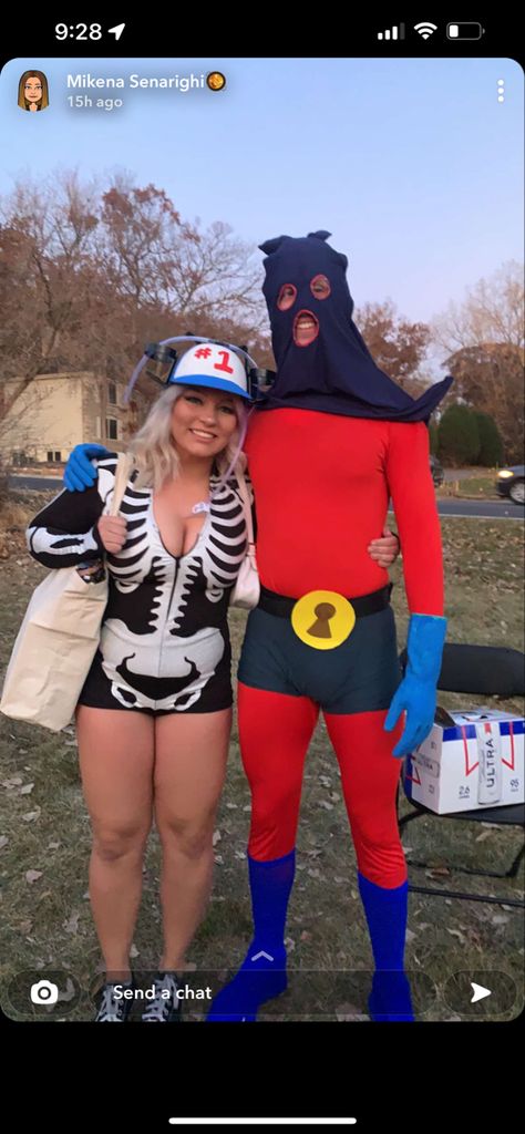 Smitty Werbenjagermanjensen Costume, Spongebob Couple Costume, Spongebob Couples Costume, Spongebob Halloween Costumes, Partner Costumes, Spongebob Halloween, Spongebob Costume, Spongebob Birthday Party, Spongebob Party