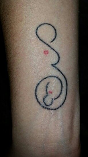 Mom and baby tattoo. I finally got it! I love everything pregnancy and babies! I would be pregnant my whole life if I could! I'm also a labor and delivery  RN, so it's so fitting! #labornurse #deliveryrntattoo #mombabytattoo Labor And Delivery Nurse Tattoo Ideas, Labor Nurse Tattoo, Labor And Delivery Tattoo Ideas, Surrogate Tattoo, Labor And Delivery Nurse Tattoo, Labor And Delivery Tattoo, Baby Girl Tattoo Ideas, Pregnant Tattoo, Mom And Baby Tattoo