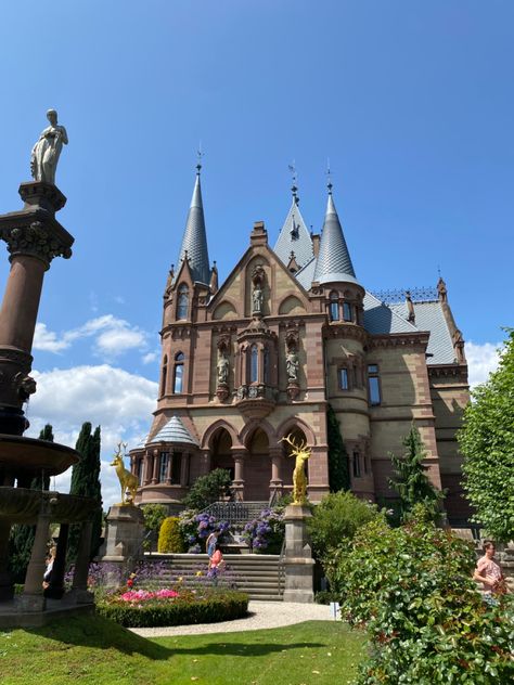 Drachenburg Castle, Bonn Germany, I Want To Travel, Tourist Places, City Photography, The Castle, Alsace, Tourist Attraction, Travel Around The World