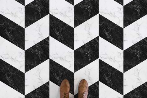 Pinball Room, Black And White Marble Floor, Diy Vinyl Flooring, Rental Diy, Marble Vinyl Flooring, Pattern Vinyl Flooring, Marble Floor Pattern, Bathroom Things, Vinyl Flooring Bathroom