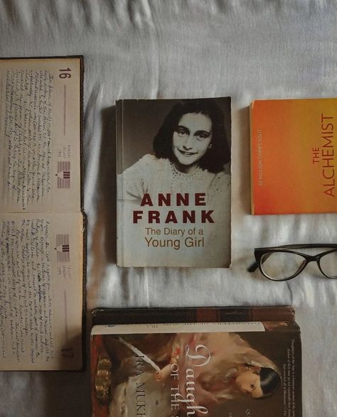 Diary Of Anne Frank Aesthetic, Anne Frank Book, The Diary Of Anne Frank, Diary Of Anne Frank, Anne Frank Diary, The Diary, Literature Books, Anne Frank, Great Leaders