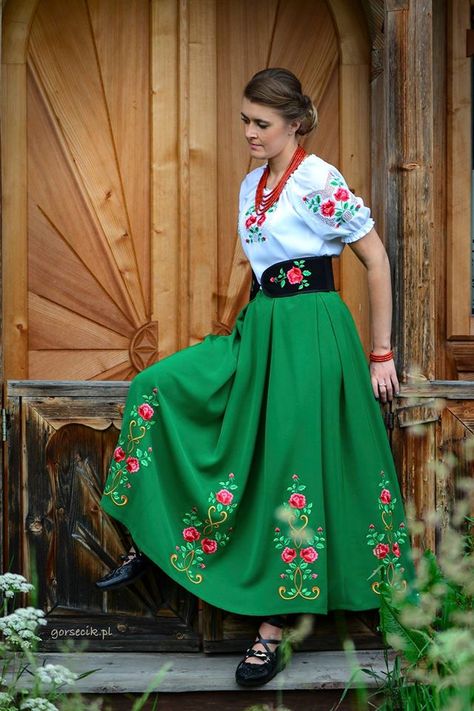 Boho Embroidery Designs, Polish Traditional Costume, Bohemian Long Dress, Embroidery Designs For Sale, Folklore Fashion, Polish Clothing, Ukrainian Style, Bohemian Dresses Long, Ukrainian Dress