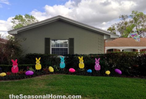 Cucumber Trellis Diy, Easter Yard Decorations, Easter Decoration Ideas, Easter Outdoor, Garden Patch, Easter Egg Tree, Easter Garden, Easter Bunny Crafts, Easter Photos