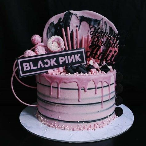 Blackpink Birthday Cake Ideas, Birthday Cake Blackpink, Blackpink Birthday Party Ideas, Blackpink Cake, Blackpink Birthday, Kpop Cake, Kpop Birthday, Bts Cake, 18th Birthday Decorations