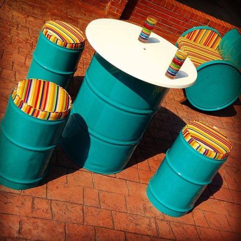 10+ Fab Art DIY Recycled Metal Drum Projects | www.FabArtDIY.com Metal Crafts Diy, 55 Gallon Steel Drum, Craft Table Diy, Barrel Projects, Oil Barrel, 55 Gallon Drum, Metal Patio Furniture, Metal Drum, Beer Keg