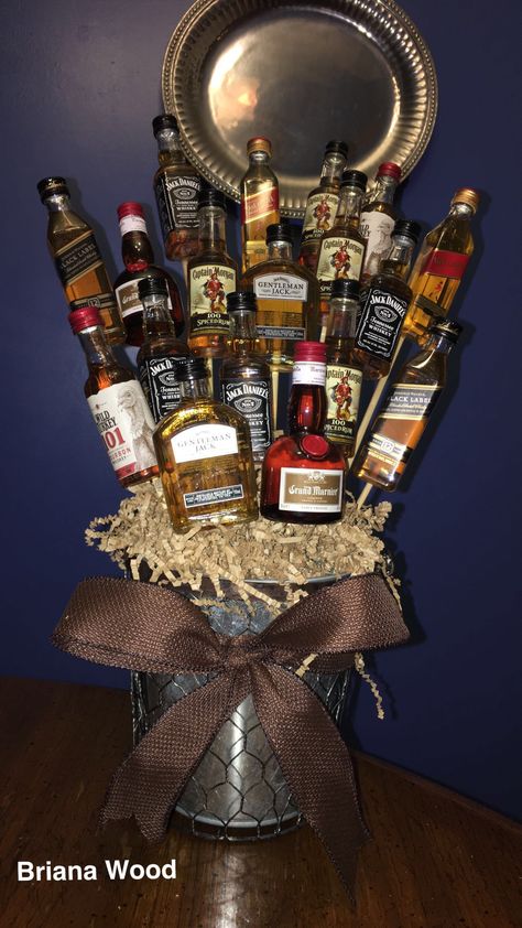 My version of an airplane bottle bouquet! Diy Alcohol Gifts, Alcohol Bouquet, Booze Gift, Alcohol Gift Baskets, Liquor Gift Baskets, Liquor Bouquet, Liquor Cake, Guys 21st Birthday, Liquor Gifts