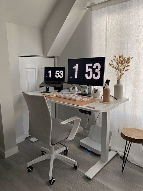 Desk Setup Clean, White Desk Setup Work Spaces, Wfh Monitor Setup, Ergonomic Desk Setup At Home, Work From Home Desk Setup Living Room, Clean Desk Setup Aesthetic, Work From Home Set Up Dual Monitor, Classy Desk Setup, Sit Stand Desk Setup