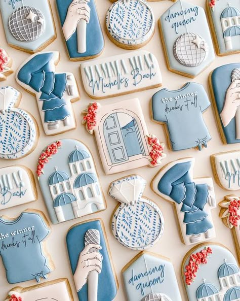 Mamma Mia Desserts, Mamma Mia Biscuits, Greece Cookies Decorated, Mama Mia Food, Mama Mia Themed Cookies, Mama Mia Party Favors, Mamma Mia Cake Pops, Dancing Queen Cookies, Mama Mia Cookies