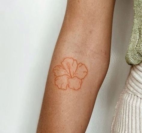 Hibiscus Tattoo, Red Ink Tattoos, Real Tattoo, Discreet Tattoos, Dainty Tattoos, Subtle Tattoos, New Tattoo, Little Tattoos, Simplistic Tattoos