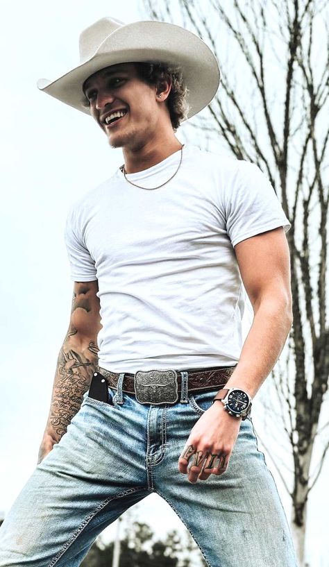 Tattooed Cowboy Men, Mens Outfits Southern, Rodeo Outfits Men Cowboys, Texas Man Outfit, Rodeo Men Outfit, Men’s Stagecoach Outfits, Stagecoach Men Outfit, Male Western Outfit, Country Festival Outfit Men