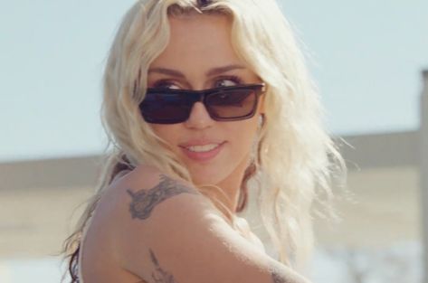 Endless Summer Vacation, Endless Summer, Miley Cyrus, Summer Vacation, Disney, Twitter