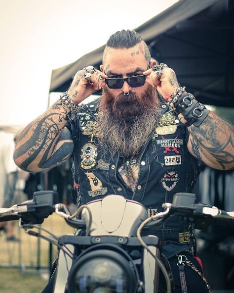 Calem Pokemon, Beard Images, Biker Photos, Beard And Mustache Styles, Long Beard Styles, Biker Wear, Long Beard, Mustache Styles, Biker Photoshoot