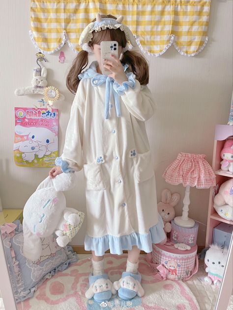 Sleepcore Outfit, Sleepy Aesthetic Outfit, Sleepycore Outfits, Sleep Outfit Cute, Sleepy Clothes, Kawaii Pjs, Kawaii Sleepwear, Cute Pijamas, Pajama Ideas