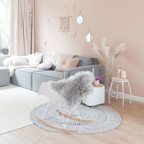 2017 design trends include gorgeous muted palettes Pastel Interior Design, Romantic Living Room, Pastel Living Room, Gray Couch, Design Ložnic, Pastel Interior, Living Room Decor Colors, Trendy Living Rooms, Living Room Scandinavian