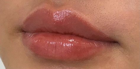 Medium Size Lips, Medium Lips Size, Small Top Lip Big Bottom Lip, Wide Lips Aesthetic, Small Plump Lips, Heavy Bottom Lip, Defined Cupids Bow Lips, Plump Lips Aesthetic, Big Lips Aesthetic