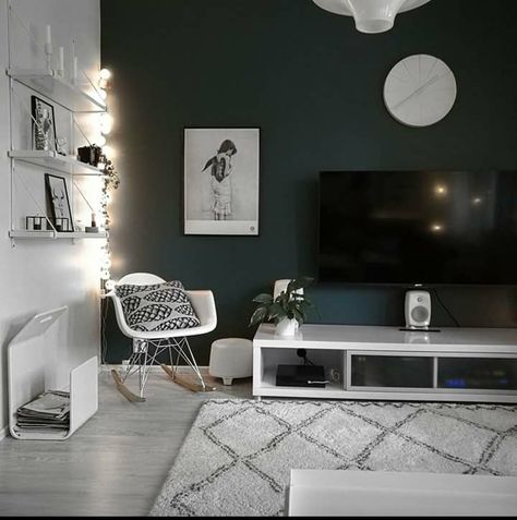 Dark green wall Dark Green Walls White Furniture, Dark Green Tv Wall, Dark Green Lounge Ideas, Dark Green Feature Wall Living Room, Dark Green Living Room Ideas, Laminate Living Room, Dark Walls Living Room, Living Room Inspiration Grey, Green Walls Living Room