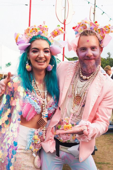 Going Cuckoo at Shambala Festival '17 - That Festival Life - Travel & Festival Blogger Diy Festival Costume, Shambala Festival Outfit, Sick Mood, Festive Outfits Christmas, Ab Outfits, Shambala Festival, Alien Fashion, Sequin Bra Top, Glitter Beards