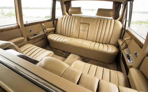 Limousine Interior, Mercedes Benz 600, Rolls Royce Interior, Chairman Mao, Mercedes 600, Benz Classic, Flashy Cars, Super Fast Cars, Classic Mercedes