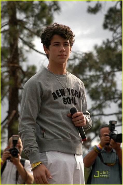 Fine Cartoon Characters Boys, That One Guy, Fine Celebrity Men, Joe Jonas Camp Rock, Nick Jonas Camp Rock, Young Nick Jonas, Hot Male Celebrities, Shane Gray, Nick Jones