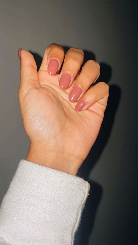 Taupe Pink Nails, Mauve Pink Dip Powder Nails, Nails Mauve Dusty Rose, Brown Mauve Nails, Dusty Rose Dip Nails, Mauve Dip Nails, Mauve Gel Nails, Pink Mauve Nails, Dusty Rose Pink Nails