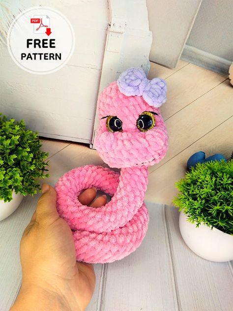 Free Amigurumi Plush Crochet Snake Pattern Snake Plush Pattern, Crochet Snake Pattern, Amigurumi Crochet Free Pattern, Crochet Snake, Crochet Hippo, Crochet Sloth, Doll Amigurumi Free Pattern, Crochet Pokemon, Crochet Monkey