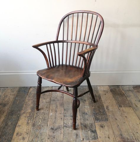 Yew Stick Back Windsor Chair | Vinterior Primitive Dining Rooms, Windsor Chairs, Yew Wood, Quirky Decor, Windsor Chair, Chaise Lounges, Country Furniture, Armchair Vintage, Oak Furniture