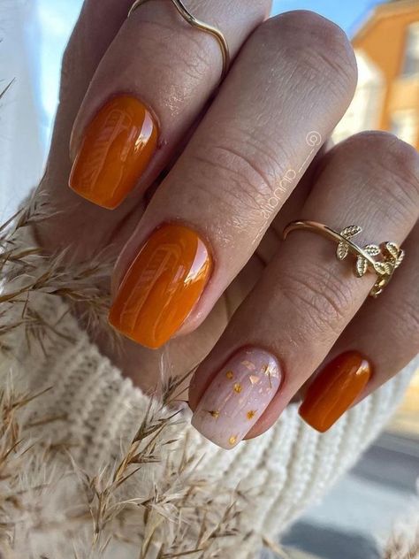 short burnt orange nails with gold foils Burnt Orange Nails, Orange Nail Art, Orange Nail Designs, Orange Nail, Fall Gel Nails, Thanksgiving Nails, Nails 2021, Cute Gel Nails, Nails Only