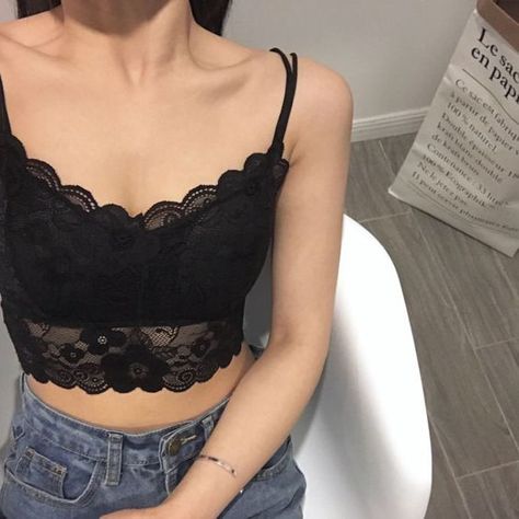 Bra Outfit, Lace Camisole Top, Crochet Tank Tops, Lace Bra Top, Womens Lace Tops, Black Spaghetti, Black Spaghetti Strap, Aesthetic Grunge Outfit, Cropped Camisole