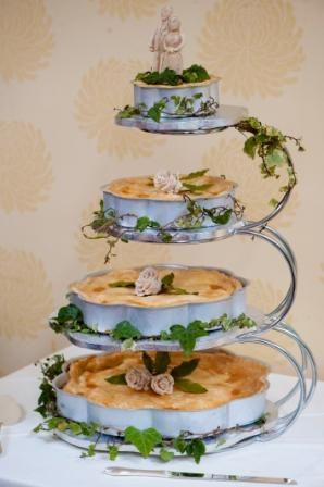 Wedding pie...so darling for a barn wedding or a more casual dessert table (not a fan of a wedding cake substitution) Tiered Pie Stand, Pie Wedding Cake, Wedding Pie, Apple Wedding, Pie Cake, Cake Servings, Wedding Desserts, Industrial Wedding, Wedding Food