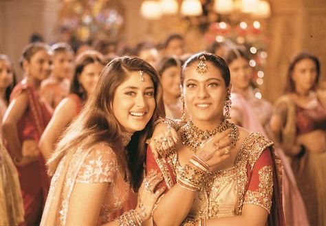 bole chudiyan Female Movie Stars, 90s Bollywood Aesthetic, 90s Bollywood, Vintage Bollywood, Kareena Kapoor Khan, Bollywood Movie, Shah Rukh Khan, Hrithik Roshan, Indian Bollywood