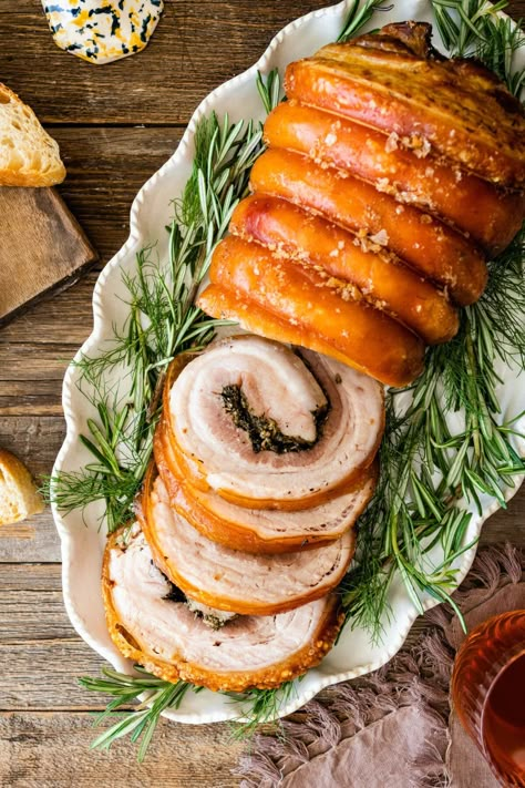 Italian Pork Roast, Italian Christmas Food, Porchetta Roast, Porchetta Recipe, Porchetta Recipes, Pork Chop Brine, Boneless Pork Roast, Food In Italy, Rolled Roast