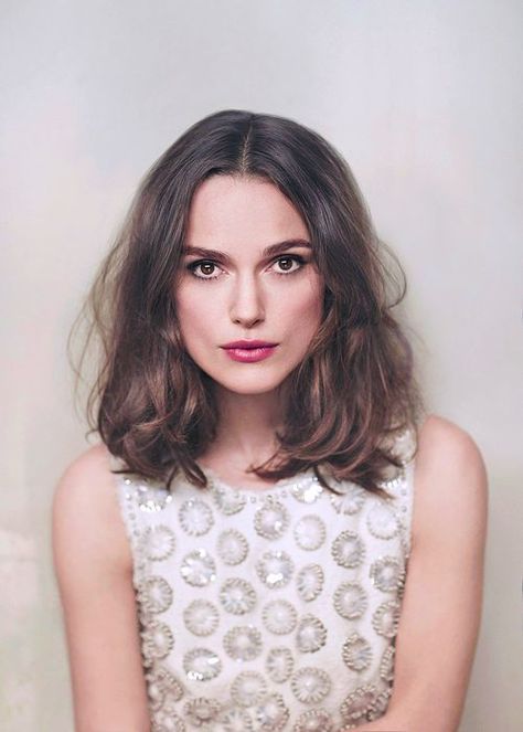 Perfecting The Effortless [but, a lot of effort really] Wave Keira Knightley, Mid Length Hair, Long Bob, Hair Envy, Shoulder Length Hair, Hair Dos, Shoulder Length, Makeup Inspo, Bob Hairstyles