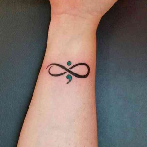 Small Feminine Tattoos, Simple Wrist Tattoos, Tatuagem Masculina Pequena, Tiny Wrist Tattoos, Semicolon Tattoo, Small Tattoos With Meaning, Meaningful Tattoos For Women, Small Wrist Tattoos, Wrist Tattoos For Women