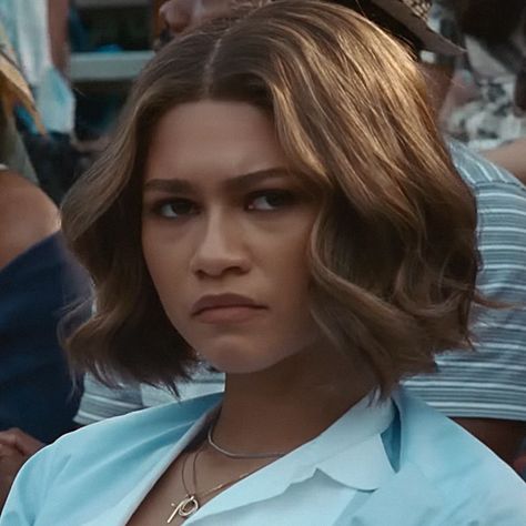 zendaya as tashi donaldson in challengers (2024) dir. luca guadagnino Zendaya With Short Hair, Zendaya Challengers Hair, Tashi Duncan Aesthetic, Zendaya Bob Haircut, Tashi Challengers, Zendaya Short Hair, Zendaya Bob, Tashi Duncan, Zendaya Challengers